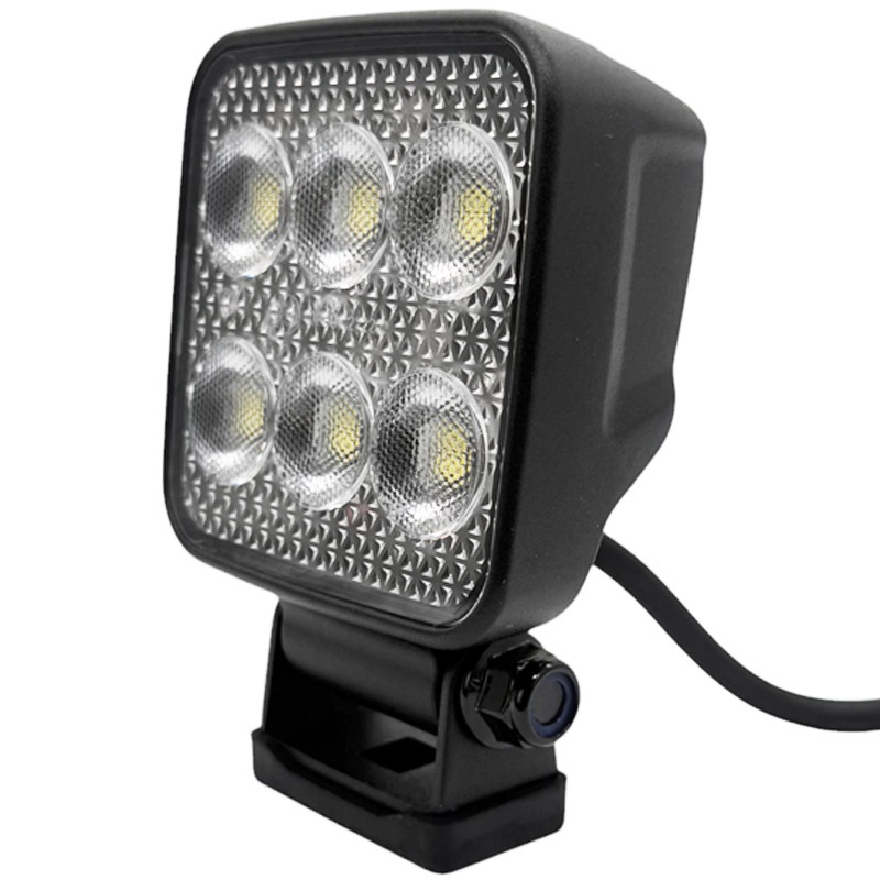 LED pracovní světlo s 36 LED diod o příkonu 54 W a se světelným tokem 5700 lm