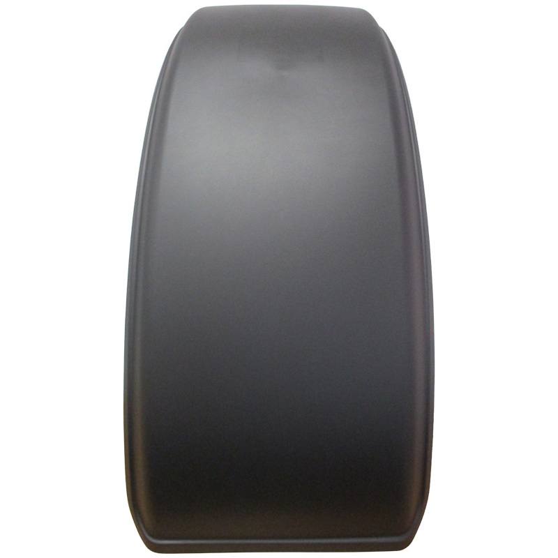 Blatník na traktor z umělé hmoty o šířce 540 mm a délce 1540 mm