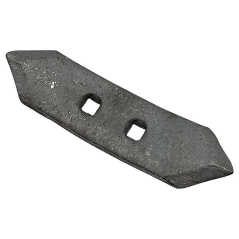 Náhradní hrot / radlička pro pružné pero kultivátoru 40 × 10 mm
