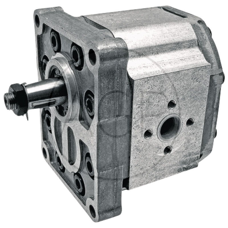 Jednoduché čerpadlo do traktoru pro Massey Ferguson