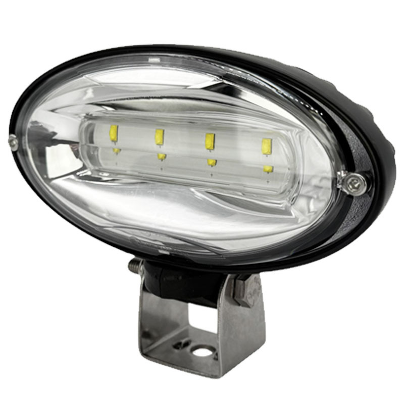 LED pracovní světlo o výkonu 40 W a světelným tokem 3500 lm pro traktory John Deere