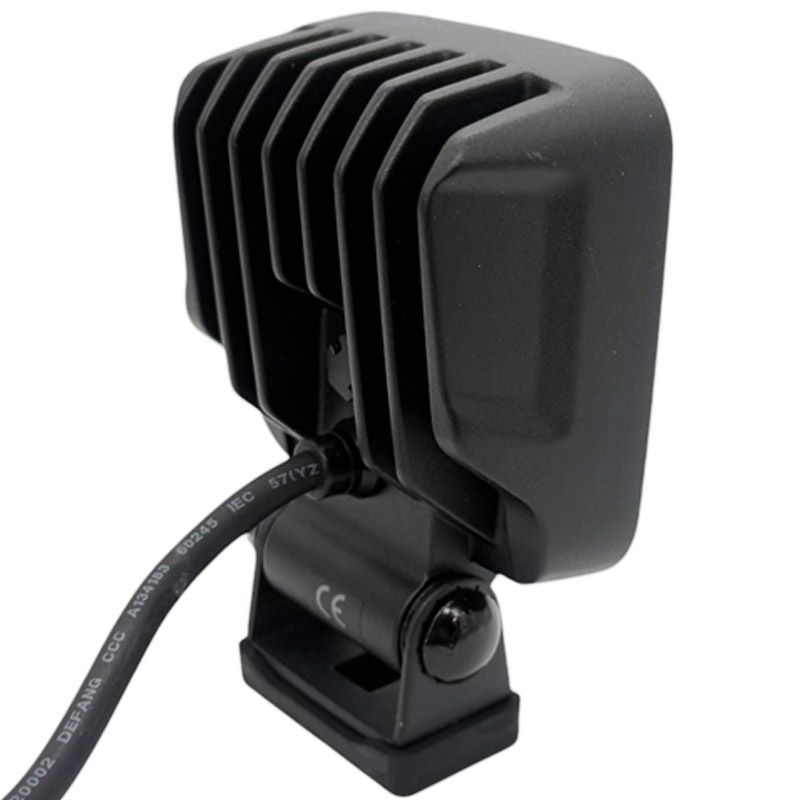 LED pracovní světlo s 36 LED diod o příkonu 54 W a se světelným tokem 5700 lm