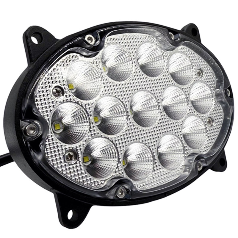 LED světlo o výkonu 39 W a 3500 lm do masky kapoty traktoru John Deere