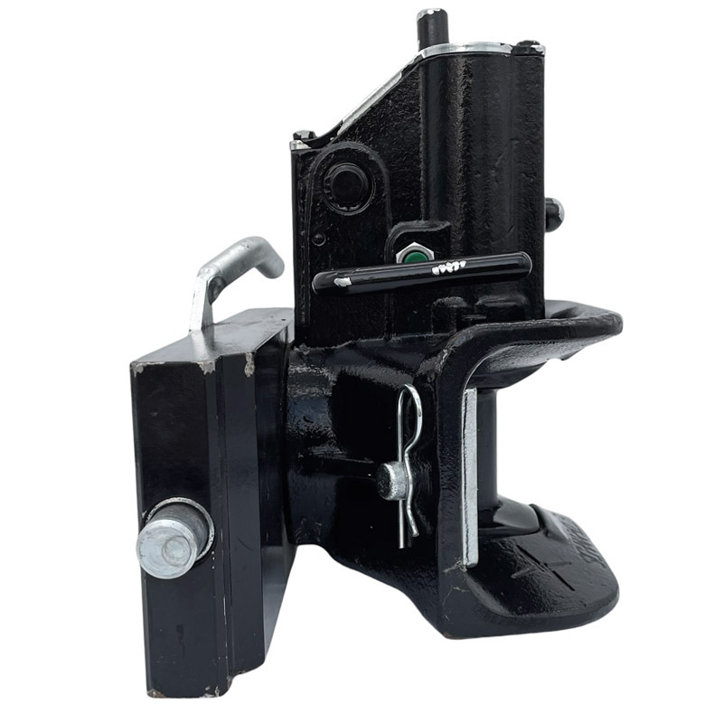 Automatický závěs Scharmüller s čepem 31 mm do etáže traktoru o šířce 330 mm s drážkou 30 mm a zajišťovacími čepy 20 mm