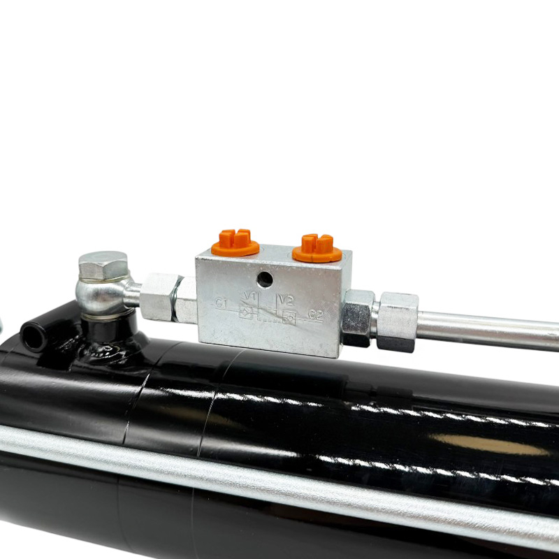 Hydraulický třetí bod kat. 3 o délce 665–905 mm s hákem a kloubem se zdvihací sílou 12 t