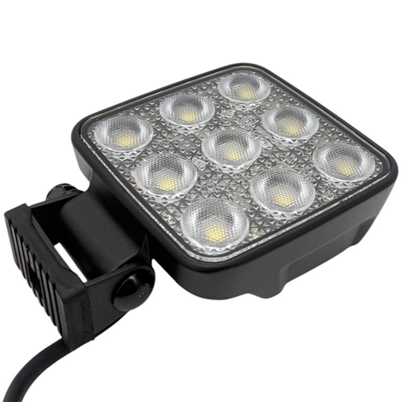 LED pracovní světlo s 36 LED diod o příkonu 54 W a se světelným tokem 6237 lm